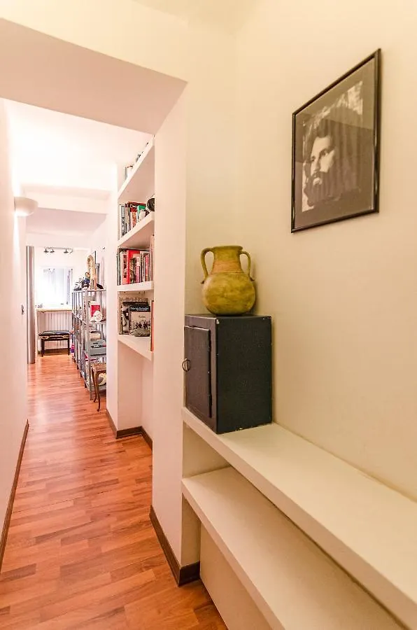 Апартаменты Casa Rialto, In Centro Storico Болонья 0*,  Италия